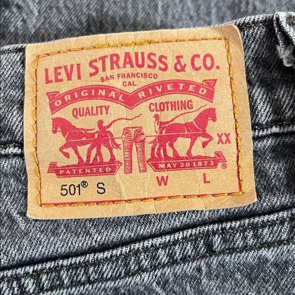 LEVI’S High Rise Button Fly Denim Jeans Raw Hem Size 32 - Picture 7 of 10